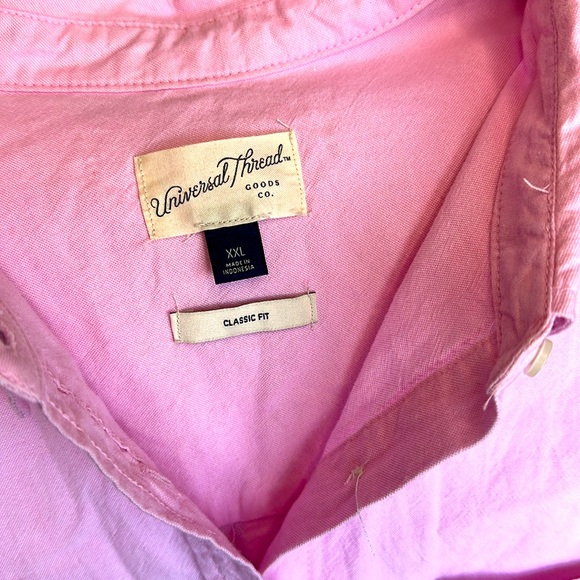 Universal Thread Classic Fit Button Down Shirt - Picture 2 of 5